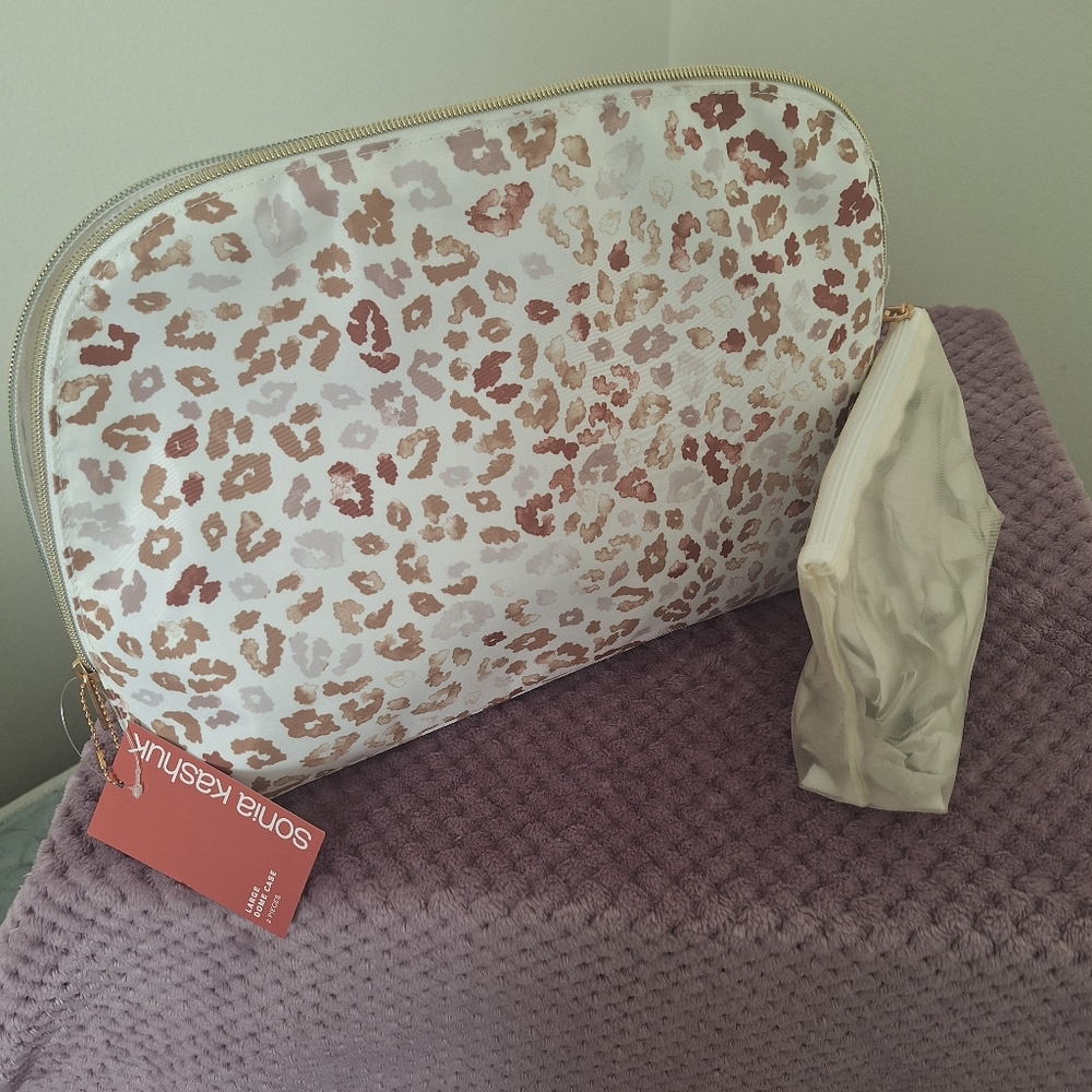 Sonia Kashuk White and Brown Leopard Cosmetic Bag Set